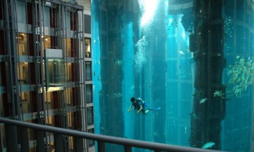 Самые необычные лифты-подъемники в мире