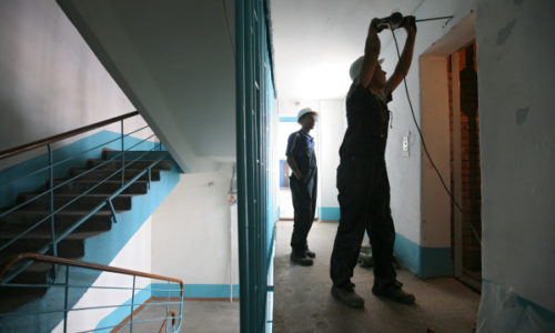 Замена лифта: причины, достоинства, этапы