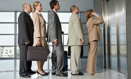 Відмінності ліфта житлової багатоповерхівки від офісного підйомника в комерційному будинку