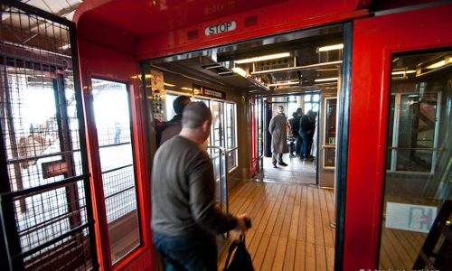 Лифты в Эйфелевой башне