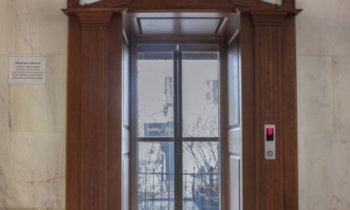 Ліфт в готелі “Олександрія”