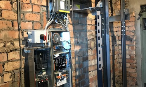 Ліфт на заводі, Рига, Латвія (KONE)